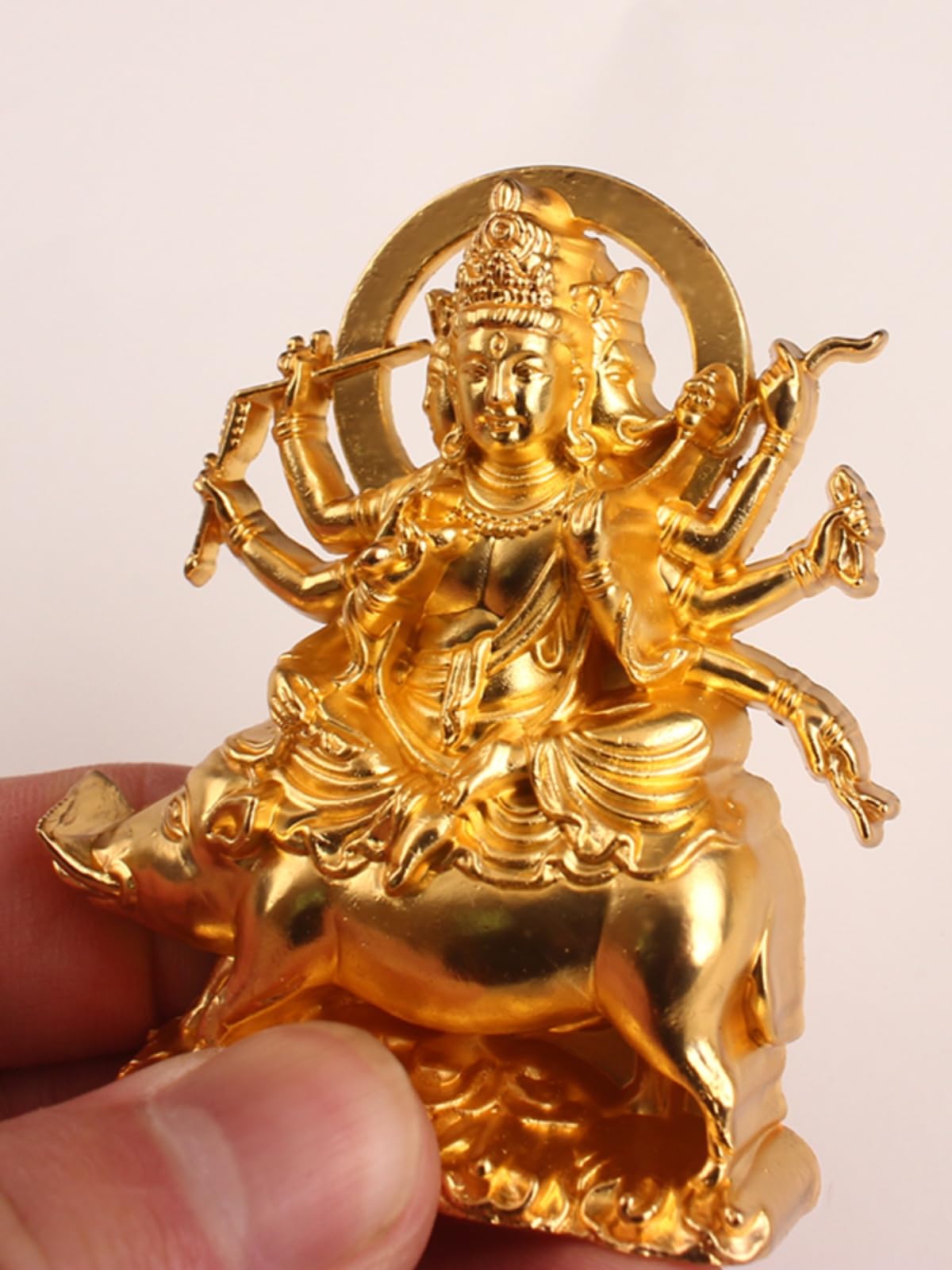 仏教美術 騎猪仏母菩薩 魔利支天護法仏像 銅製 仏像 彫刻 置物 開運 風水